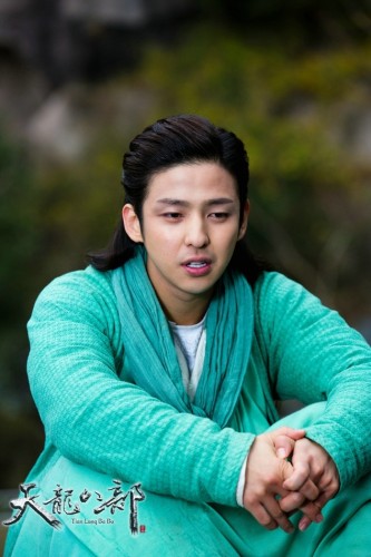 �������˲������b�������͎�������һɫ