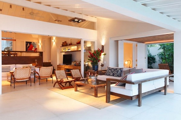 ɫ���A������������L��Ԣ