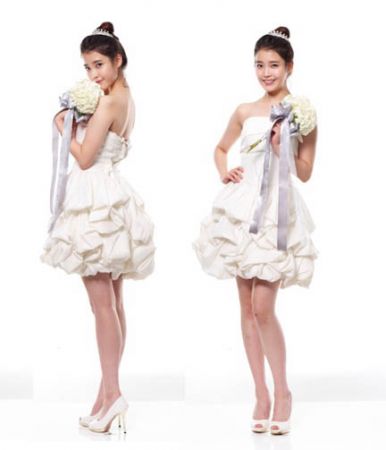 IU���׻鼆��չ��������