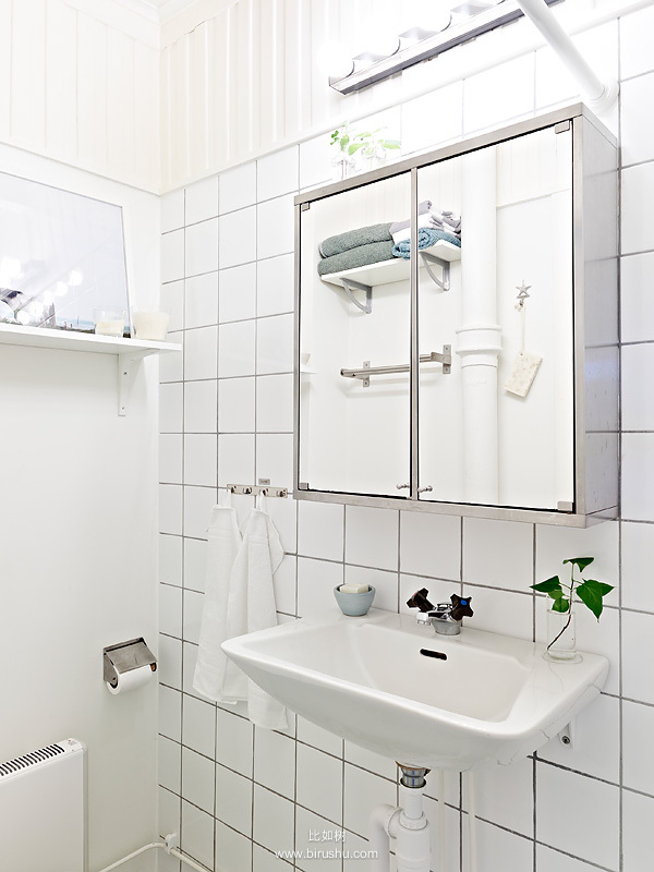 ��ɫ�׵��G�c(di��n)�Y�Ϲ�Ԣ�����m�|(zh��)��