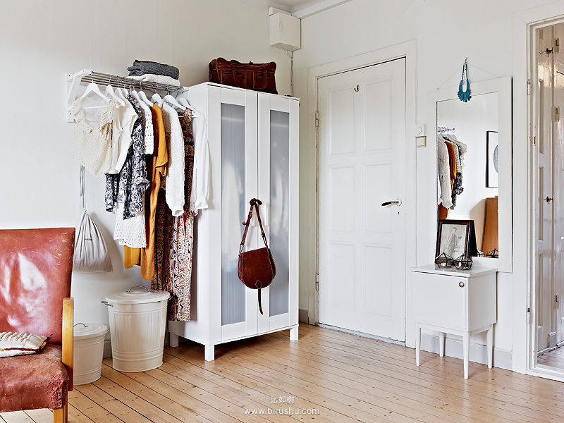 ��ɫ�׵��G�c�Y�Ϲ�Ԣ�����m�|��