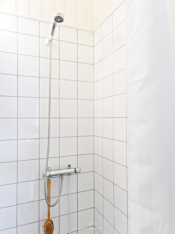 ��ɫ�׵��G�c�Y�Ϲ�Ԣ�����m�|��