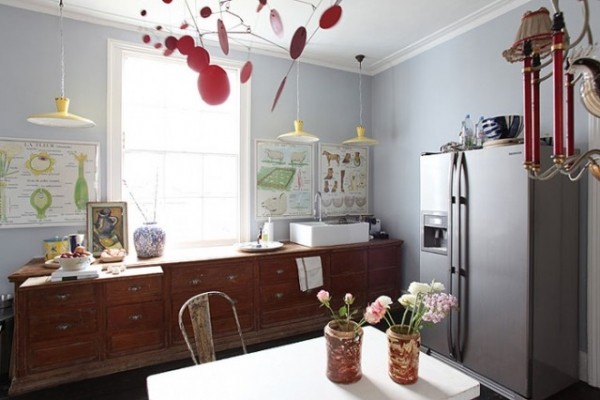 �����������ɫ�ʹ�Ԣ