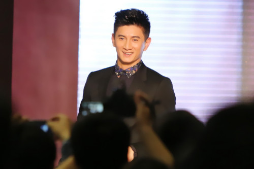 吳奇隆上海撈金分享旅行心得與裝備