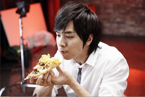 李升基拍PIZZA廣告吃貨形象盡顯