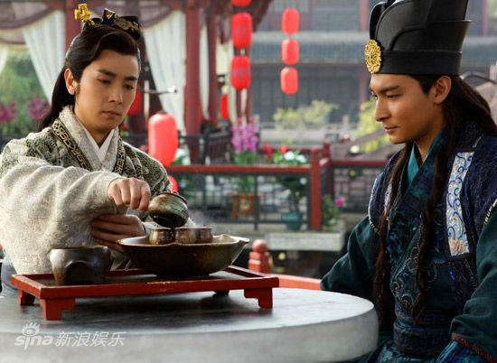 ���A�������M����Ĺ��������[Ů����