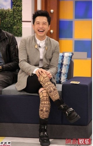 庾澄慶上"康熙"不會(huì)傳簡(jiǎn)訊關(guān)懷伊能靜