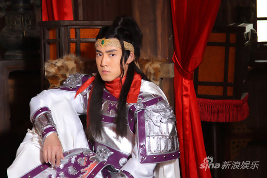 ������Ӣ��3���؄��Տ���F�b�x��