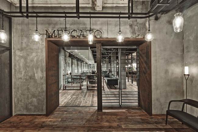 �Ϻ�Mercato�͏d