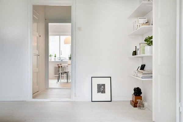 �Ұ�ɫ�ĸ�±����W��Ԣ