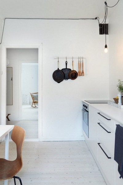 �Ұ�ɫ�ĸ�±����W��Ԣ