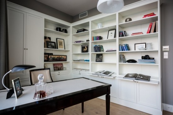 ���{���A���Aɳ180ƽ��Ԣ