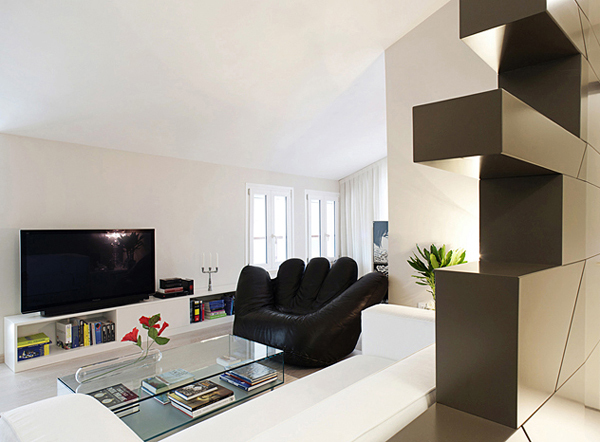 �����Lucca˽��סլ