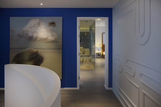 �{ɫ플ӏ�ʽ��Ԣ