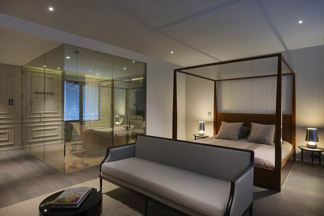 �{ɫ플ӏ�ʽ��Ԣ