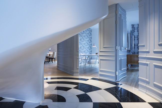 �{ɫ플ӏ�ʽ��Ԣ