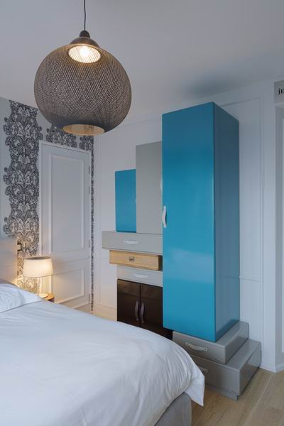 �{ɫ플ӏ�ʽ��Ԣ