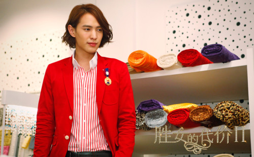 ����Ů�Ĵ��r(ji��)2�����ڲ��������ɫ����