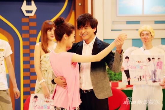 ���������ˡ�СsָʹŮ�ǽ�ꐕԖ|����