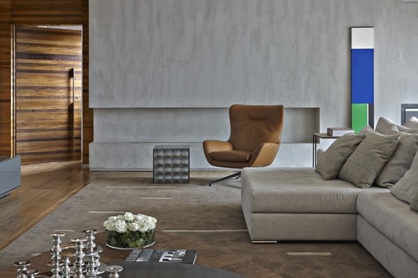 �����m��Ҋ�r�У���������LA��Ԣ