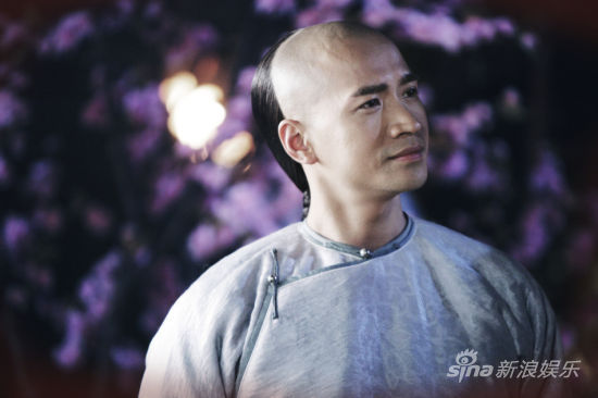 ���������L���_����������[�����v