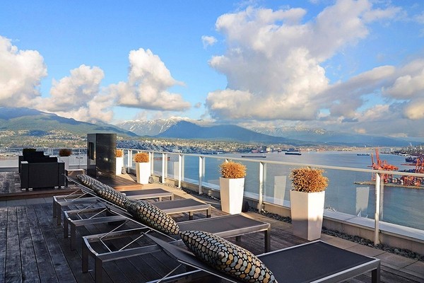 �r�G��ɫˇ�g���ĺӰ����^��լ