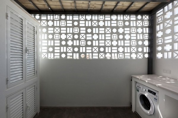 �������F���L���c�͹�Ԫ���ں�סլ