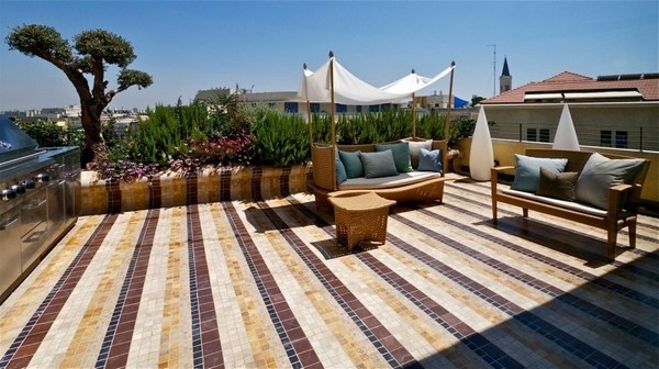 ��ÿ��g��ɫ�г�Mˇ�g�е�סլ