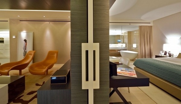 �������к��L����ɫ����픹�Ԣ