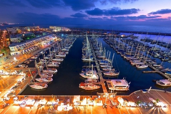 �������к��L����ɫ����픹�Ԣ