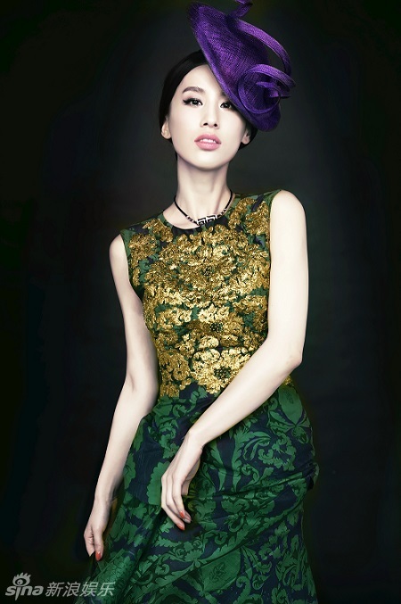 黃圣依時尚封面優雅復古顯女人本色