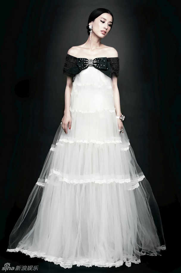 �Sʥ���r(sh��)�з��惞(y��u)�ŏ�(f��)���@Ů�˱�ɫ