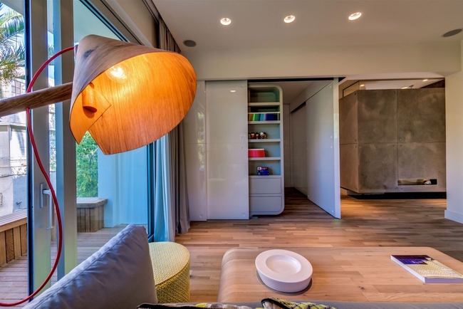 ��ɫ�������S��r�ֹ�Ԣ