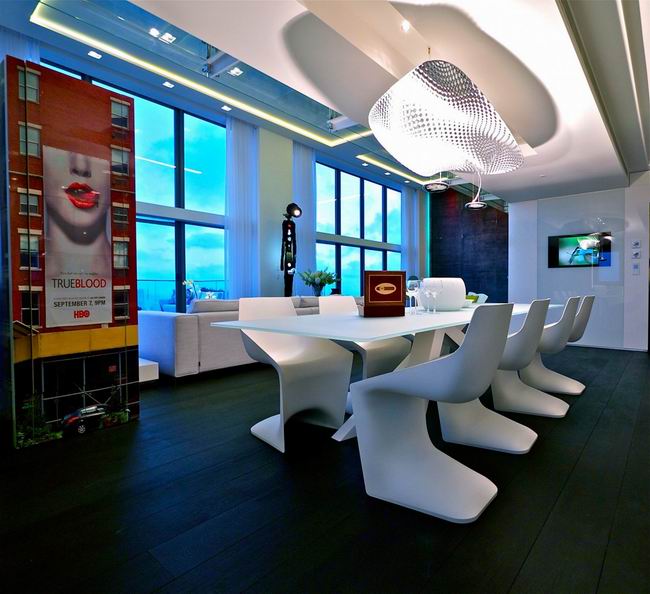 ��ɫ�������S�������w��