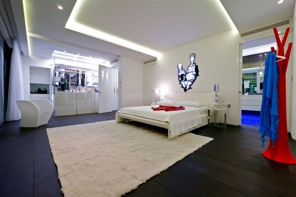 ������ʵĳ���������ɫ�����סլ