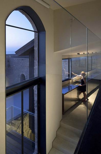 ��ɫ��300�����fլ����