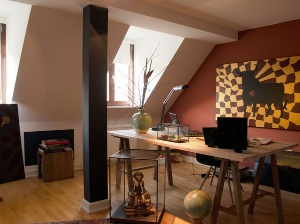 ����һ��Ĳ�ɫ�w�ǣ�����