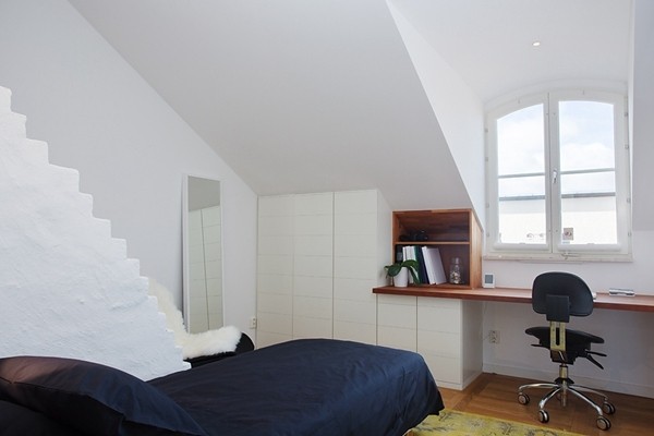 ���ռ{��Ԣ���ӿ��g������