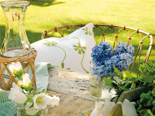 ꖹ�С�����ĵ��Sɫ��@�Ҿ�