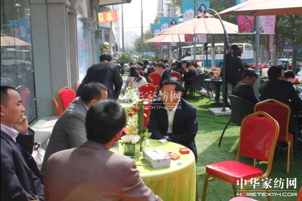 �Pʢ�Ҽ�2014������Ʒ�l�����A�M��Ļ