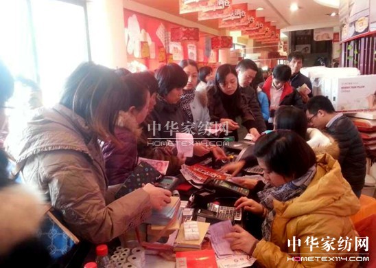 全城搶“瘋了”南方寢飾開啟歲末行業(yè)逆襲