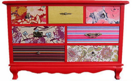 風(fēng)格獨(dú)特刺繡家居陳設(shè)