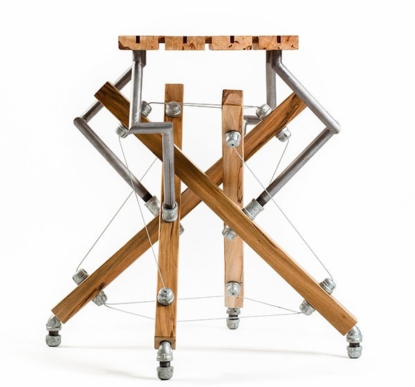 哥特式風格的休閑桌(1)