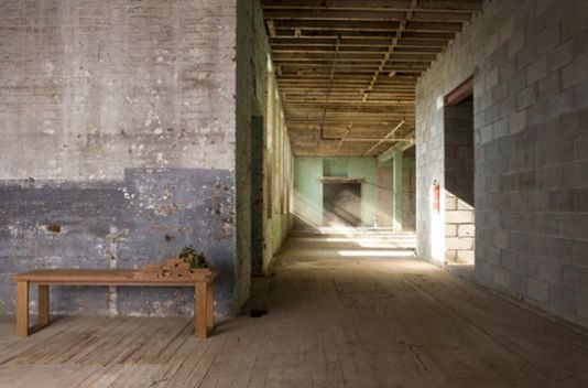 時尚混搭的盆景板凳