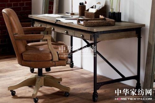 做舊鐵藝家具 感受揮不去的復(fù)古情結(jié)