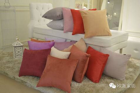 布藝靠墊:營(yíng)造創(chuàng)意家居空間