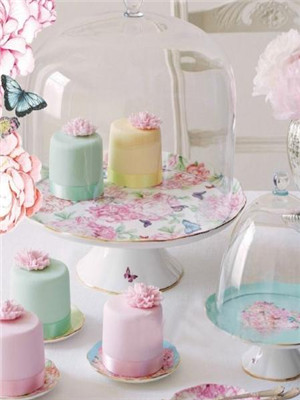 米蘭達(dá)·可兒的精致下午茶!