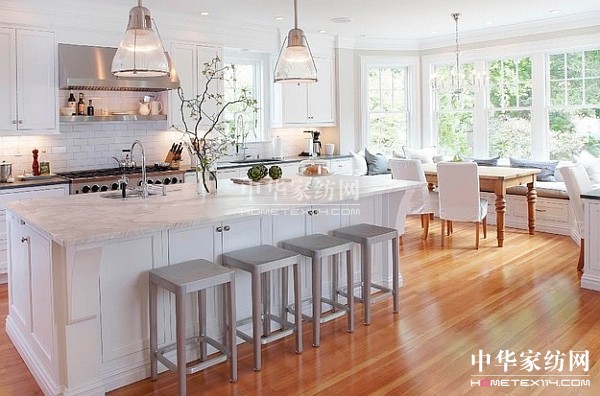 【2】現(xiàn)代簡約風格廚房講究“設(shè)計”不簡單