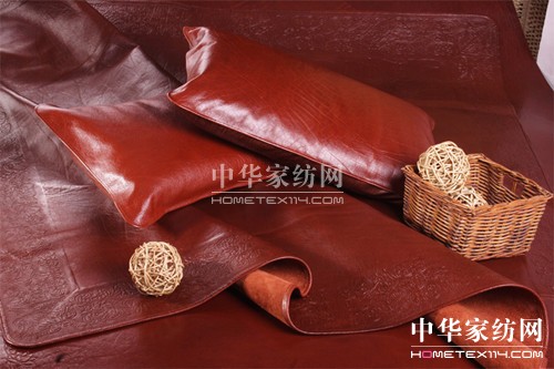 氣溫升高涼席登場 牛皮席價格你能接受嗎?