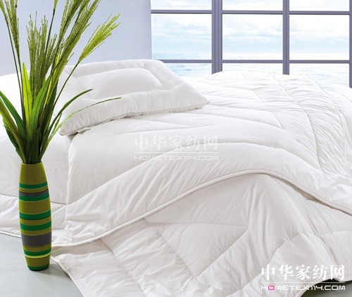 老人睡覺蓋厚棉被易引起中風